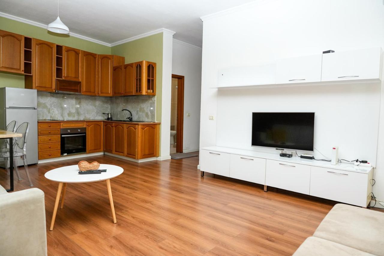 Cozy Apartment In The Heart Of Tirana ! エクステリア 写真
