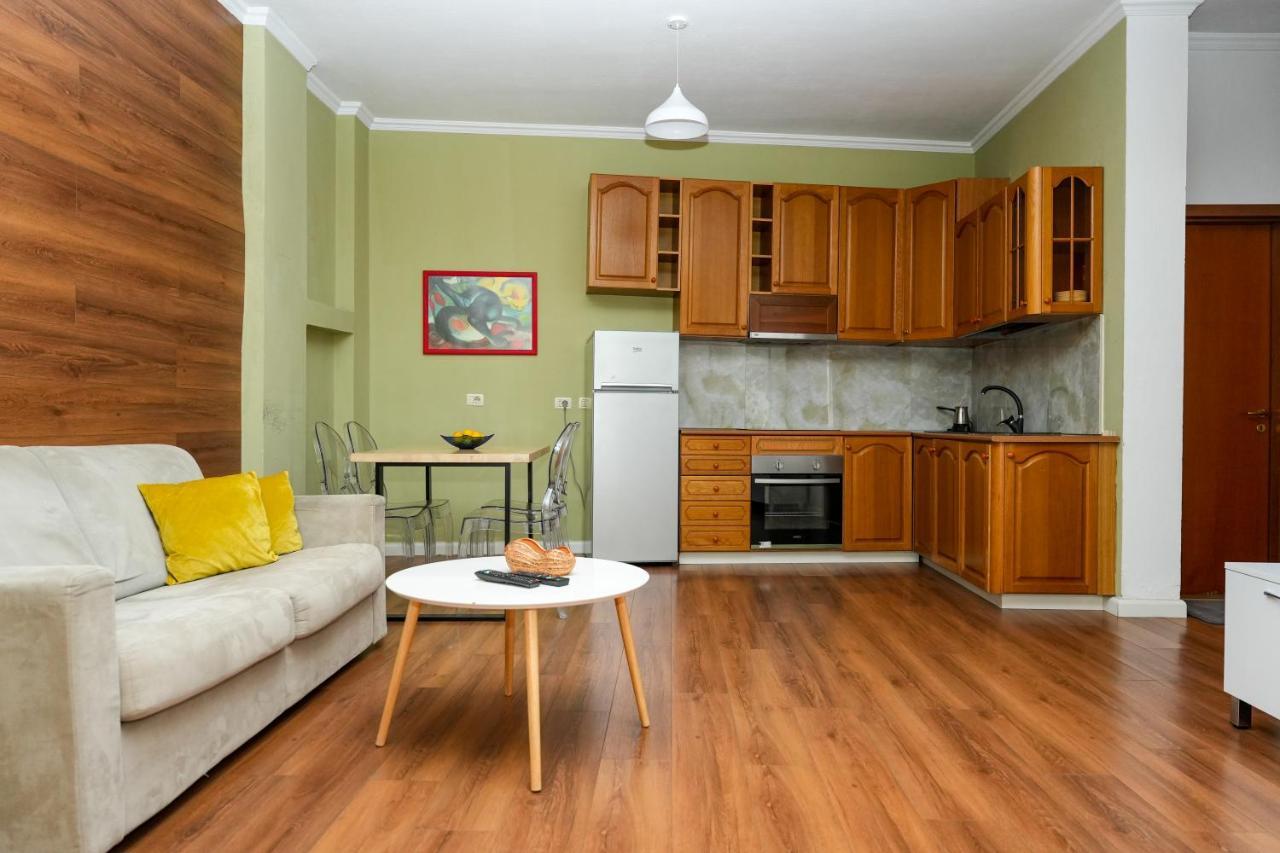 Cozy Apartment In The Heart Of Tirana ! エクステリア 写真