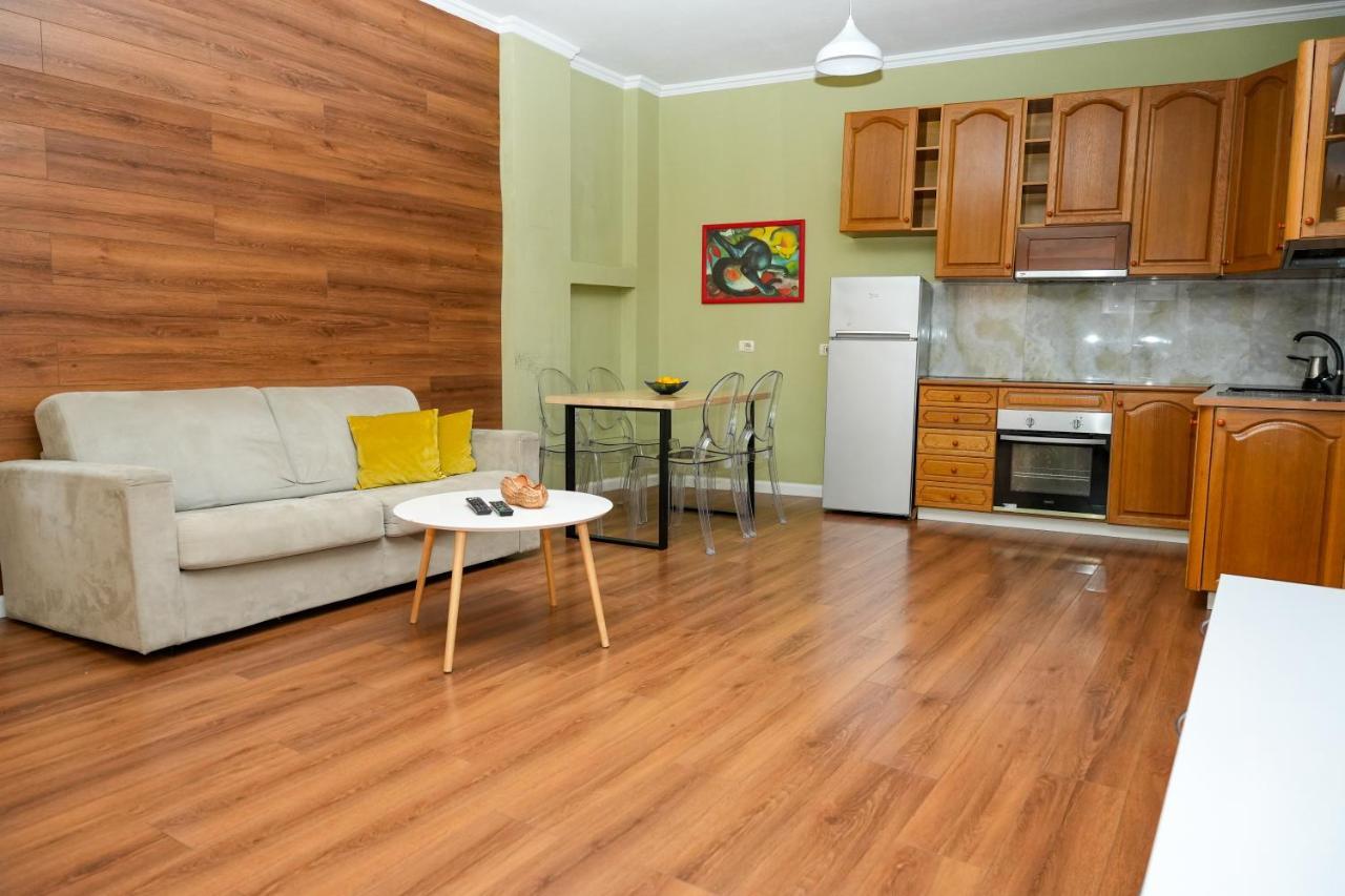 Cozy Apartment In The Heart Of Tirana ! エクステリア 写真