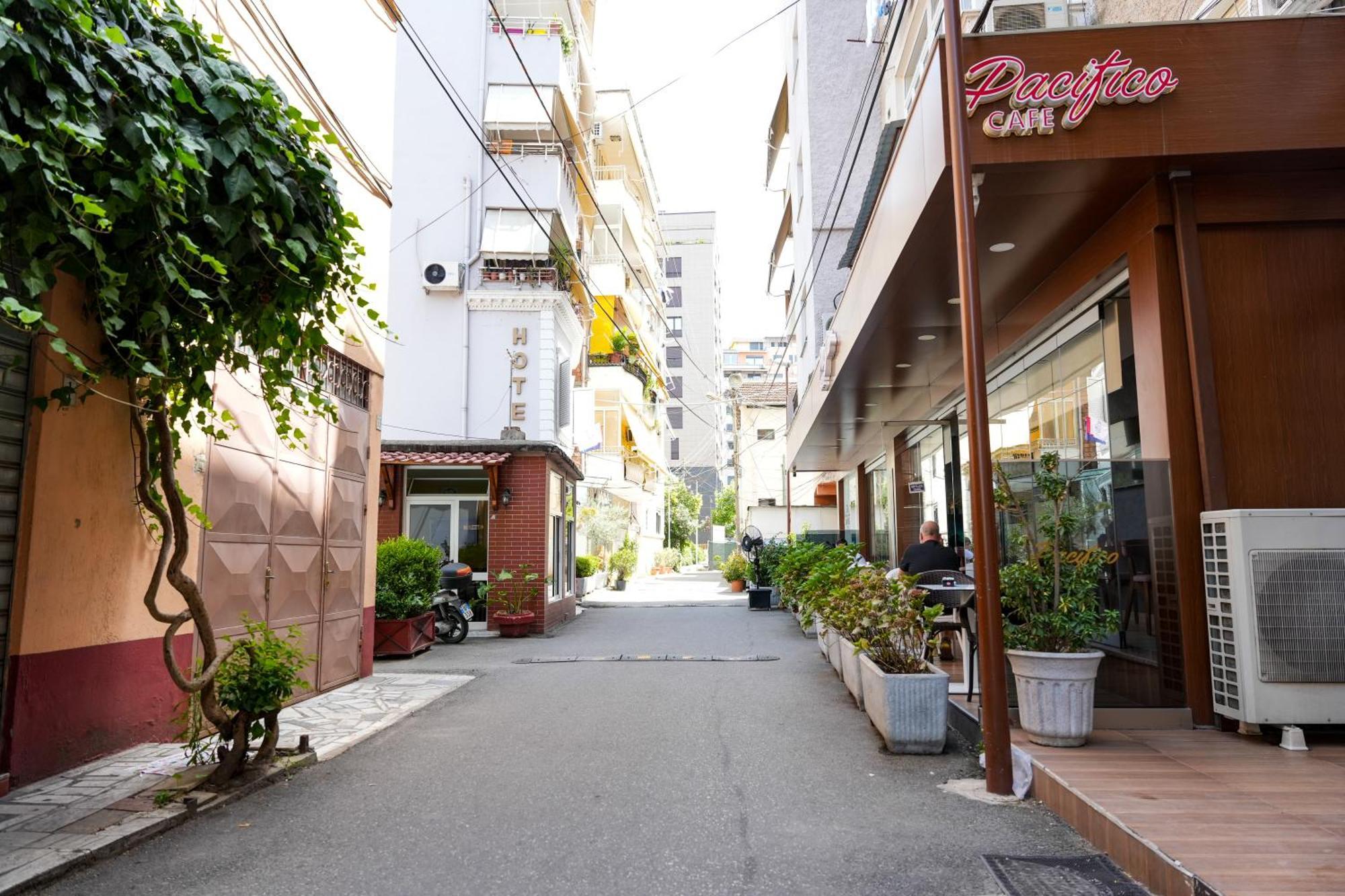 Cozy Apartment In The Heart Of Tirana ! エクステリア 写真